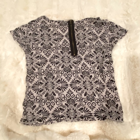 Crop Top - Picture 1 of 2